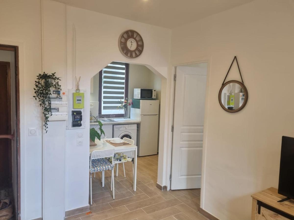 Apartment Magnifique F2-5mn Aeroport D'orly-parking Prive Gratuit Paray-Vieille-Poste