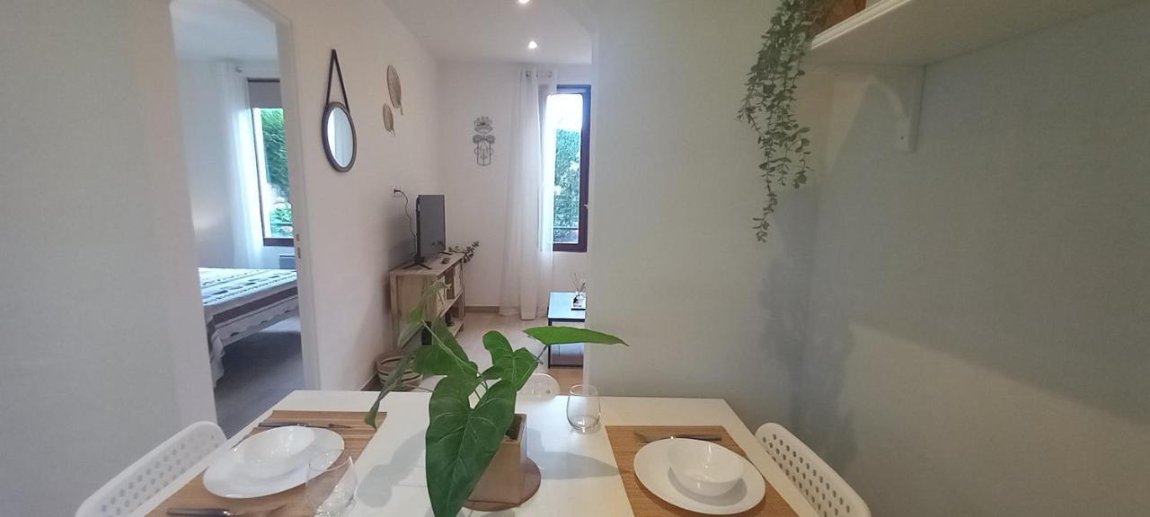 Magnifique F2-5mn Aeroport D'orly-parking Prive Gratuit Apartment Paray-Vieille-Poste