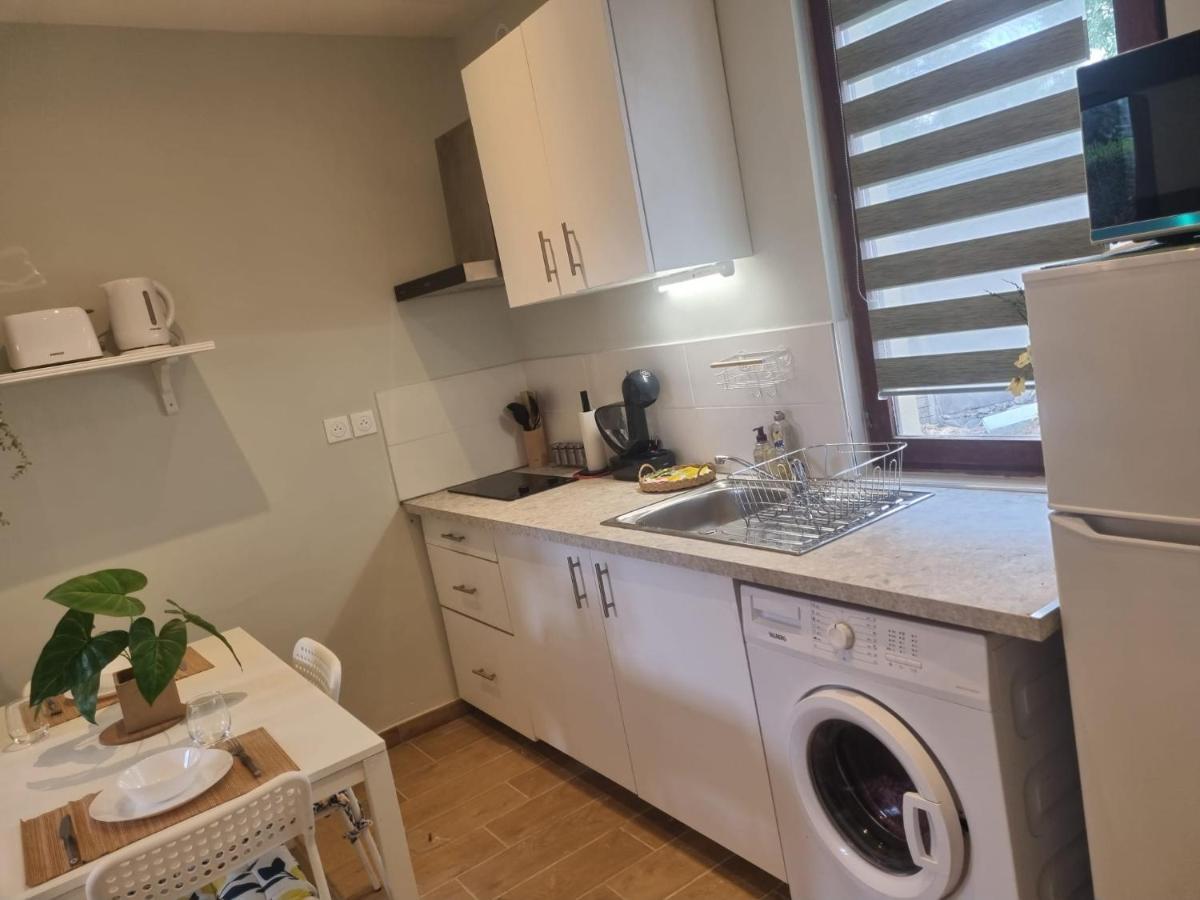 Magnifique F2-5mn Aeroport D'orly-parking Prive Gratuit Apartment Paray-Vieille-Poste